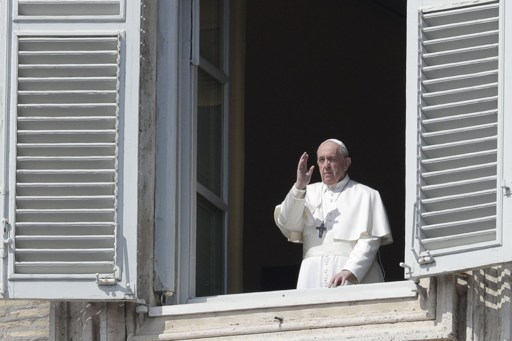 APTOPIX Vatican Pope Virus Outbreak